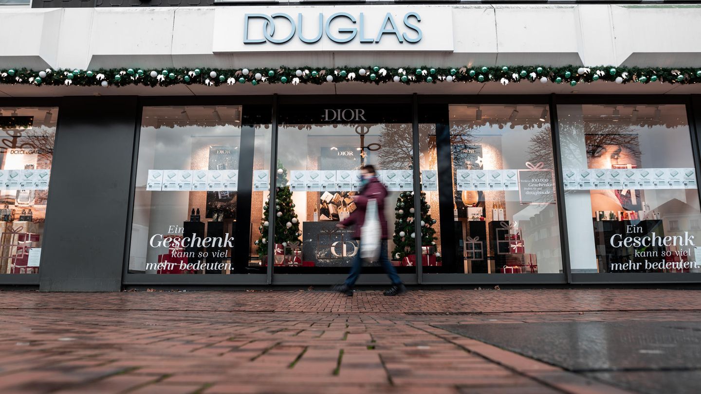 Douglas Douglas