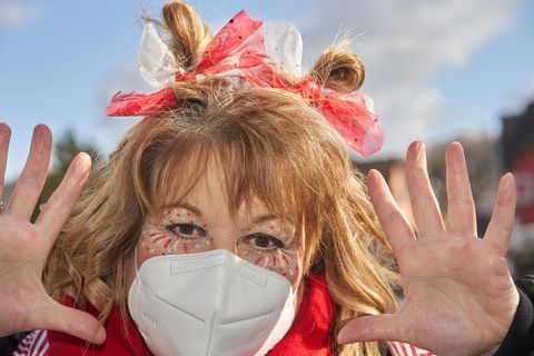 Fasching mit Maske in Mülheim-Kärlich