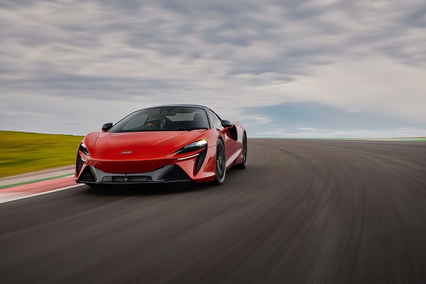 Mit Elektropower kommt der Artura maximal 30 Kilometer weit
