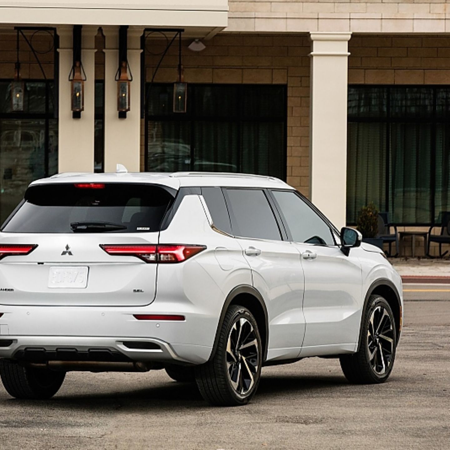 Mitsubishi Outlander 22 Breit Gemacht Stern De