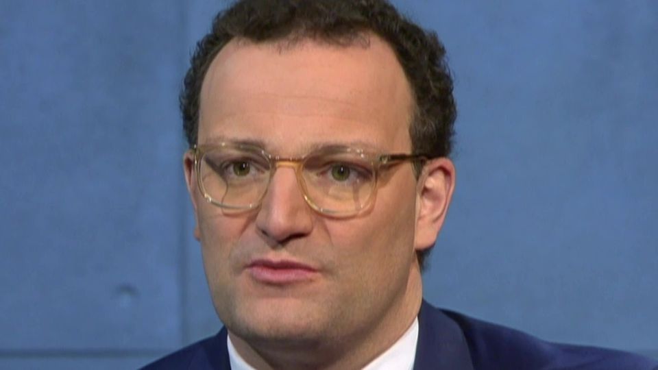Bundesgesundheitsminister Jens Spahn zur großen Pflege-Petition vom stern Bundesgesundheitsminister Jens Spahn zur großen Pflege-Petition vom stern