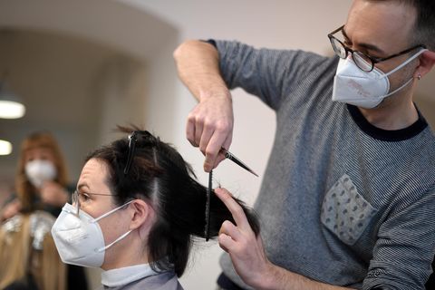 Ladenöffnungen und Gratis-Schnelltests: So gehen andere EU-Länder mit Covid-19 um