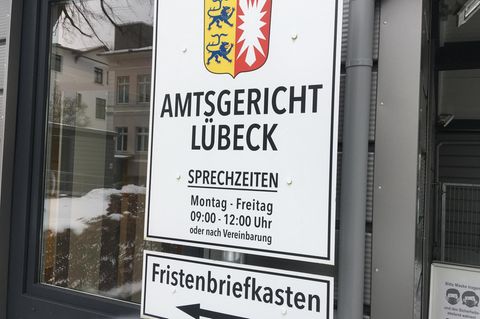 Überdosis Morphin: Der Patient stirbt. Die Krankenschwester steht vor Gericht. Was geschah in dieser Nacht?