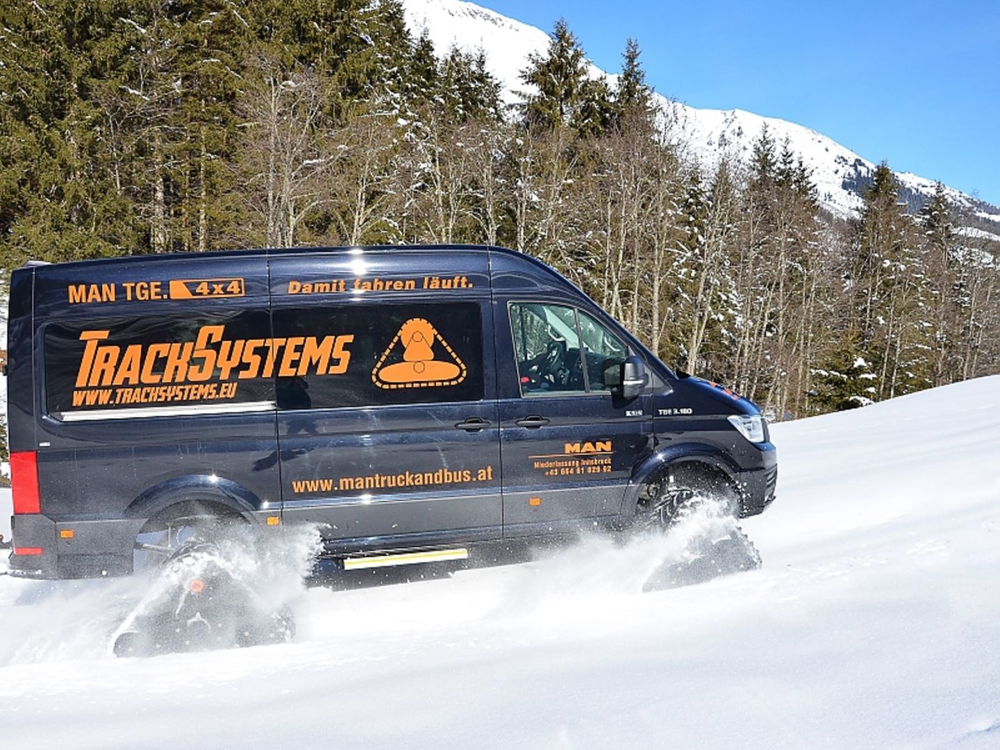 MAN TGE 4x4 mit Raupenantrieb