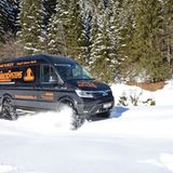 MAN TGE 4x4 mit Raupenantrieb