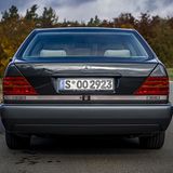 Aus den Kotflügeln fuhren Peilstäbe aus