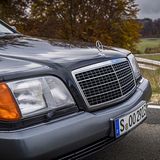 Plakettenkühler mit schmaleren Chromrahmen