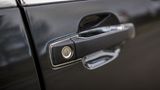 Der Mercedes W140 polarisiert bis heute