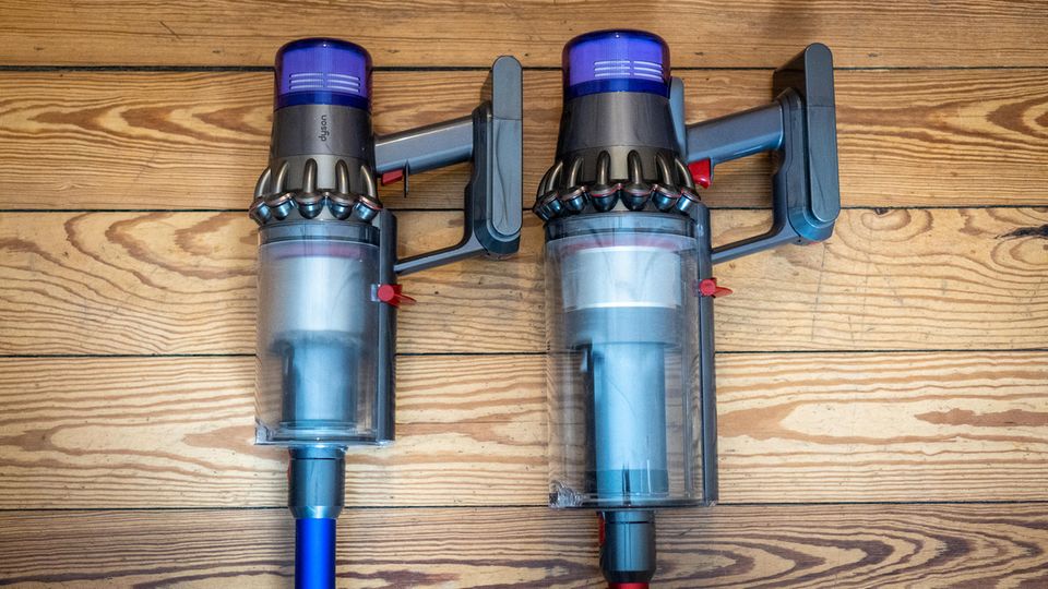 Der Staubtank des Outsize (rechts) ist deutlich voluminöser.