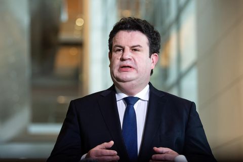 Arbeitsminister: Hubertus Heil: Wie meine eigene Pflegeerfahrung mit Schmerz und Tod mich geprägt hat