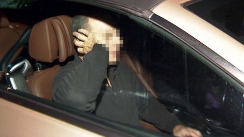 Thomas Drach, verurteilter Reemtsma-Entführer, sitzt Ende 2013 in einem Auto