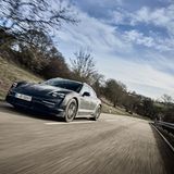 Porsche Taycan Turbo S Cross Turismo