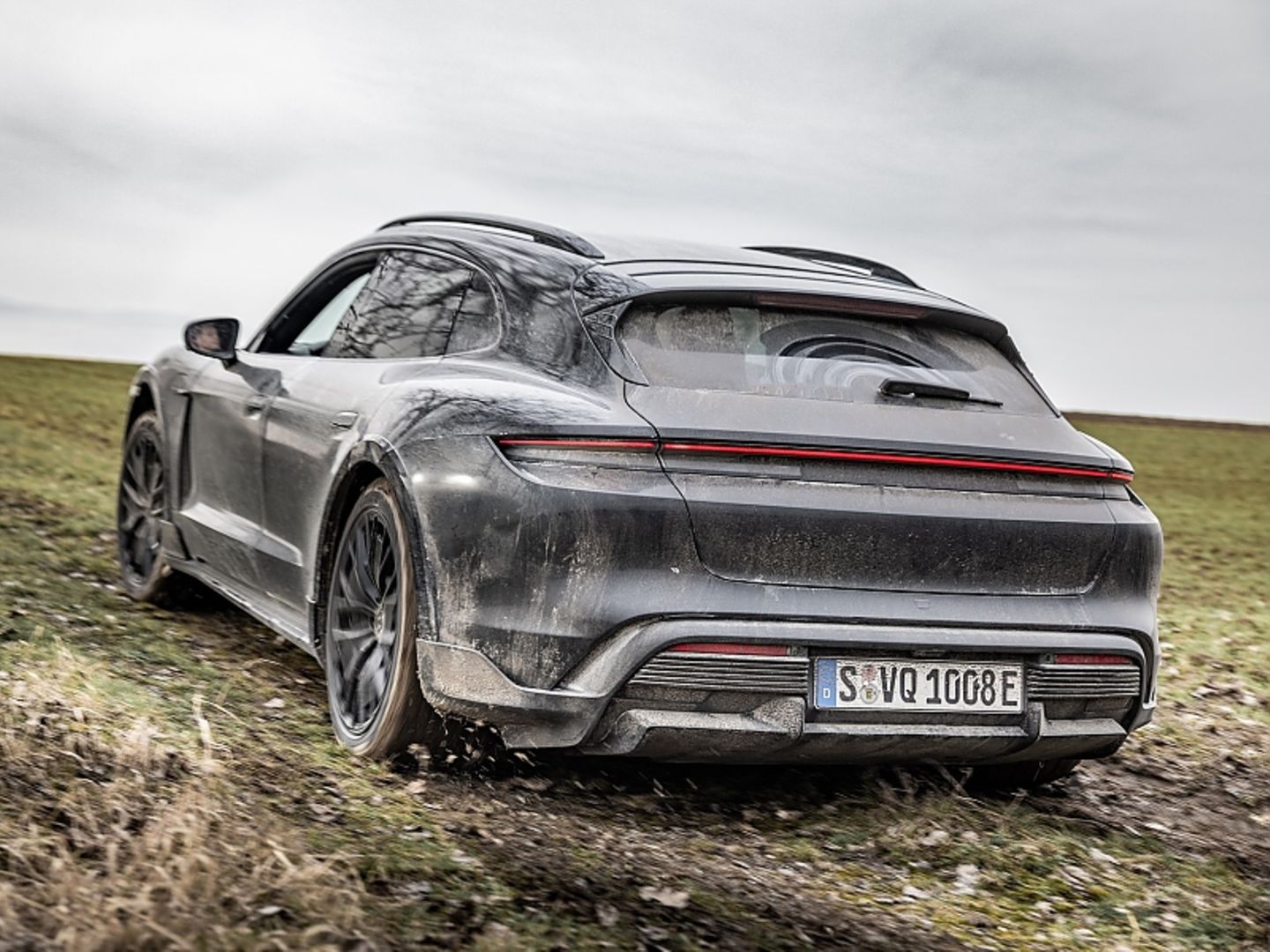 Porsche Taycan Turbo S Cross Turismo