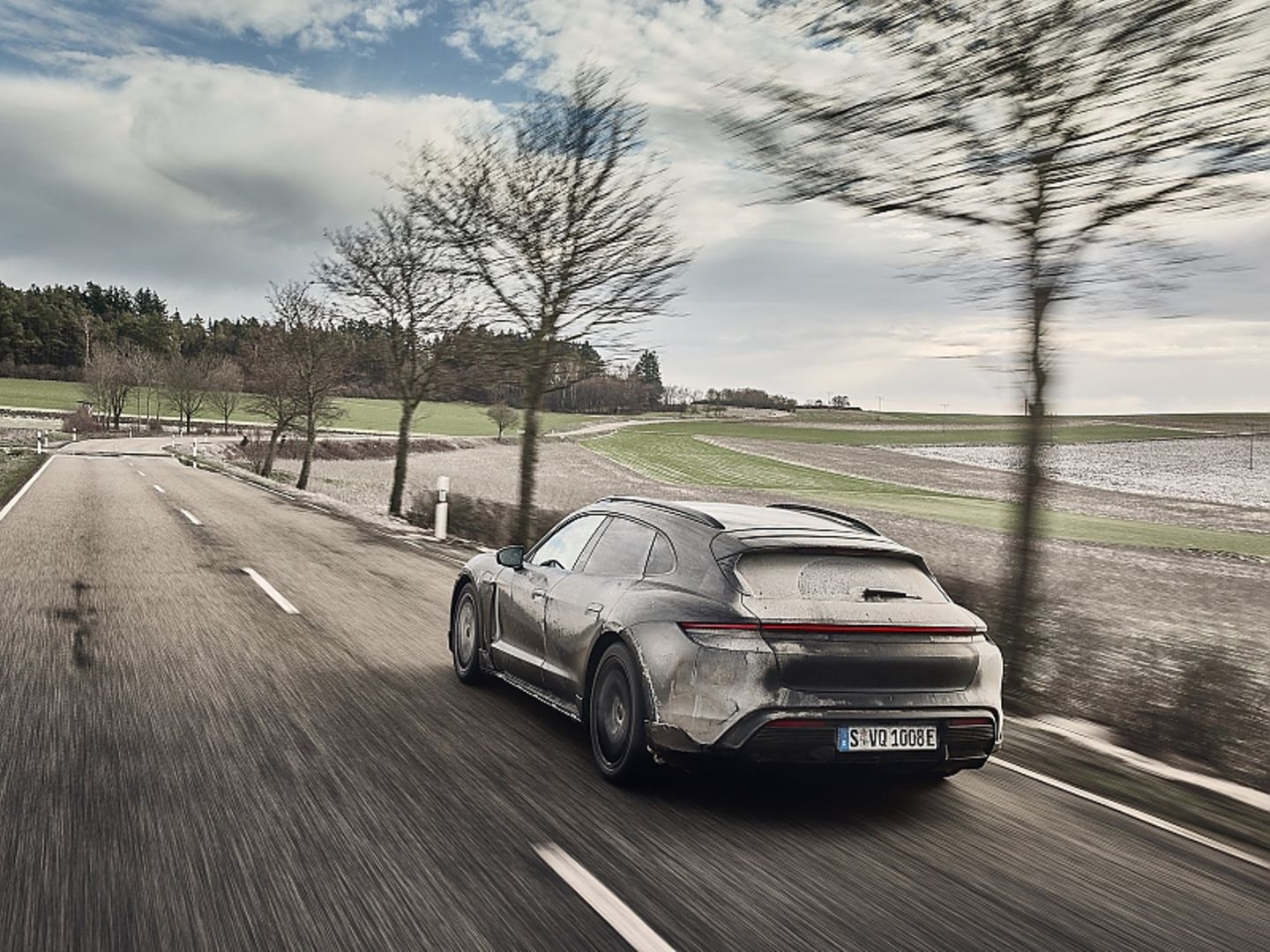 Porsche Taycan Turbo S Cross Turismo