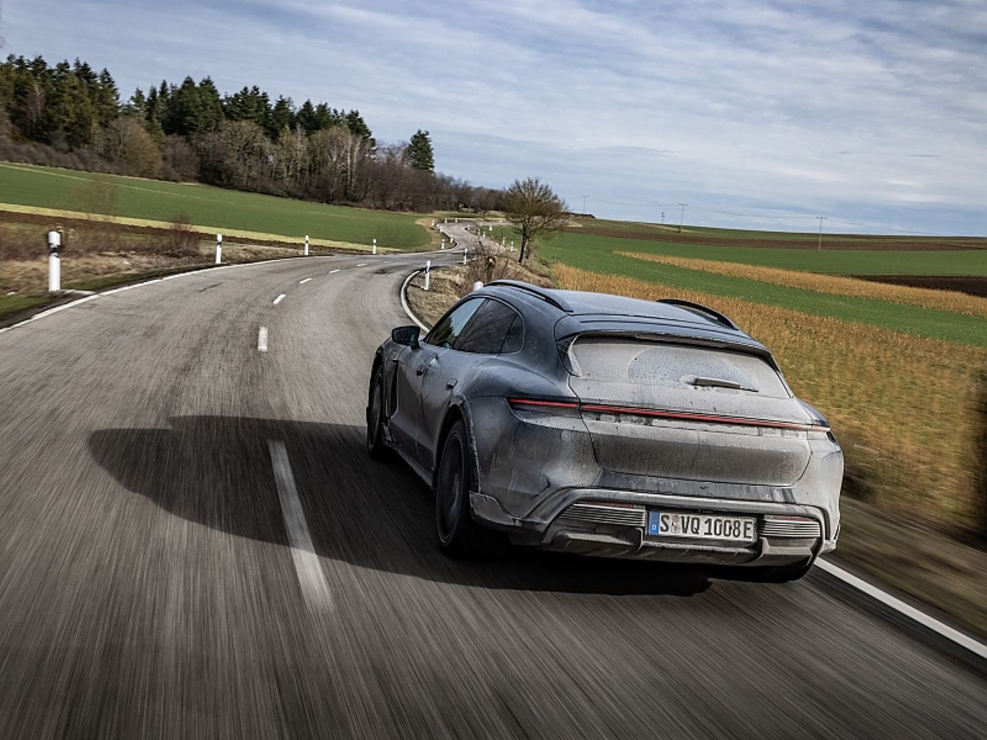 Porsche Taycan Turbo S Cross Turismo