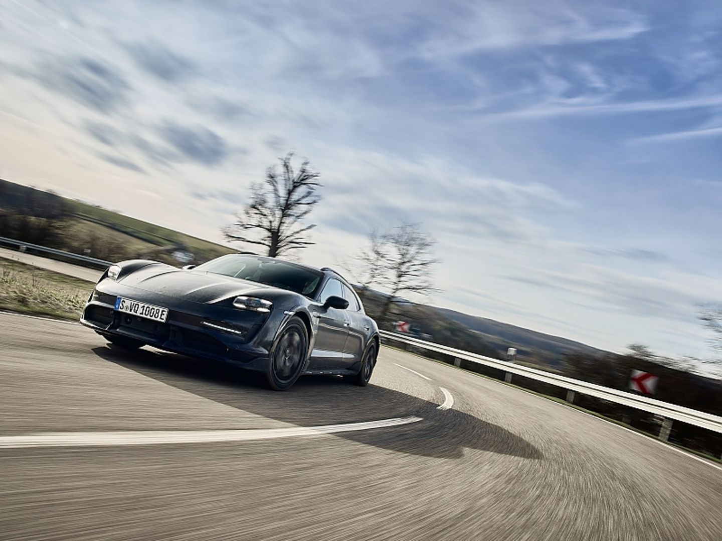 Porsche Taycan Turbo S Cross Turismo