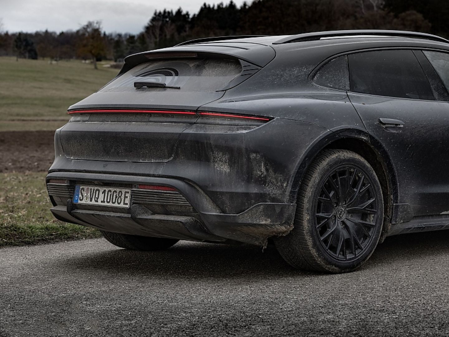 Porsche Taycan Turbo S Cross Turismo