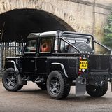 Die Cheslea Truck Company verwandelt einen klassischen Land Rover Defender 110 in einen Pickup