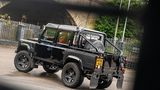 Der Defender Pickup wird vom 124-PS Diesel angetrieben