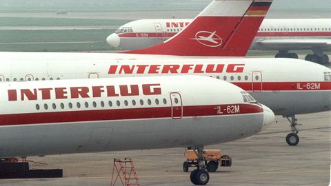 Flugzeuge der Interflug auf dem Flughafen Berlin-Schönefeld