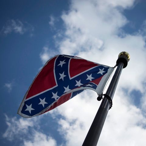 Die Konföderierten-Flagge weht vor dem Gebäude des «South Carolina State House» in Columbia