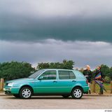 Beim VW Golf III schützten ab 1992 Frontairbags Fahrer und Beifahrer