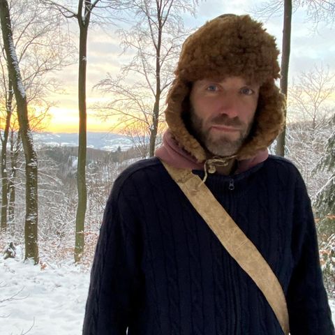 Jahrelang kam Aussteiger Marc Freukes sein altes Leben als Bundesliga-Golftrainer sinnlos vor. Dann entschied er sich zu einem radikalen Schritt.