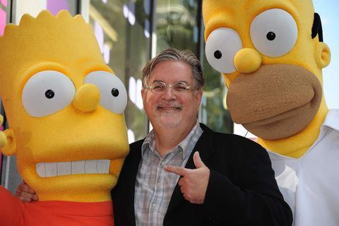Matt Groening mit den von ihm erschaffenen Figuren Bart (l.) und Homer Simpson
