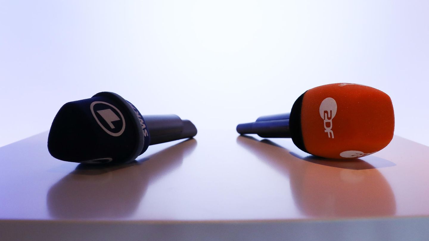 Mikrofone von ARD und ZDF