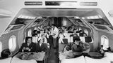 Airspeed AS.57 Ambassador  Bis zu 60 Passagiere konnten transportiert werden. Ein Exemplar stürzte bei einem dritten Startversuch 1958 in München-Riem ab - 23 der 44 Personen an Bord, darunter die Fußballmannschaft von Manchester United, kamen ums Leben, 21 wurden schwer verletzt.