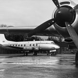 Vickers Viscount  Ende der 1950er Jahre wurde bei der BEA die Ambassador im Kurz- und Mittelstreckenverkehr durch dieses Flugzeug mit Turboproantrieb abgelöst, das durch die neue Motorengeneration innen wesentlich komfortabler war. Beliebt war das Fluzeug auch wegen der großen ovalen Fenster.