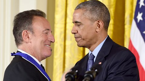 Bruce Springsteen und Barack Obama bei der Überreichung der Medal of Honor 2016