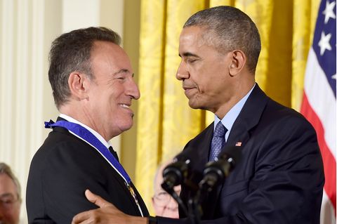 Bruce Springsteen und Barack Obama bei der Überreichung der Medal of Honor 2016