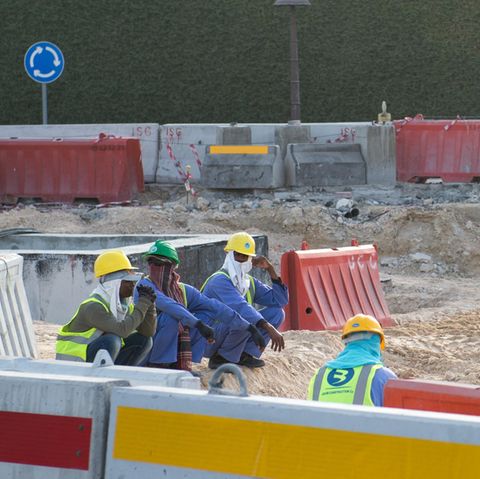Bauarbeiter 2015 auf einer Baustelle in Doha (Katar)