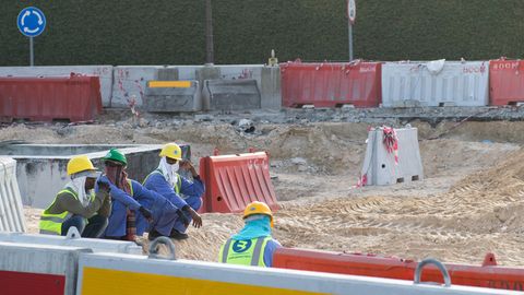 Bauarbeiter 2015 auf einer Baustelle in Doha (Katar)