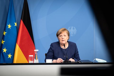 Angela Merkel nimmt per Videoschalte an einem EU-Sondergipfel der Staats- und Regierungschefs zur Corona-Pandemie  teil