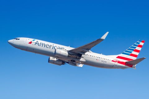 Eine Passagiermaschine der Fluggesellschaft American Airlines (Archivbild)