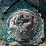 Niemand kann die Römer prüde nennen. Die Sex-Szenen legen die Vermutung nahe, dass es ein Brautwagen gewesen ist.