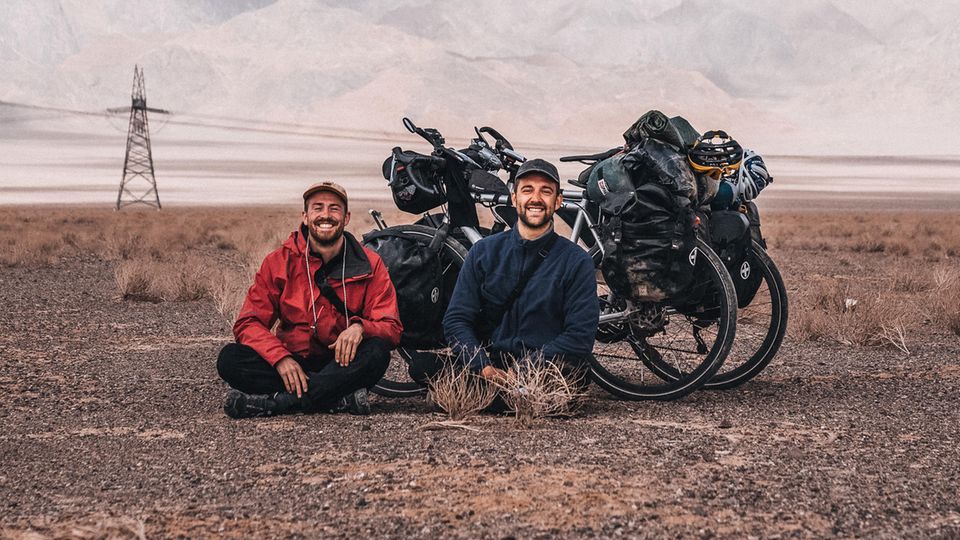 Netflix-Film "Biking Borders": Nono und Max machen eine Pause Nono und Max machen eine Pause