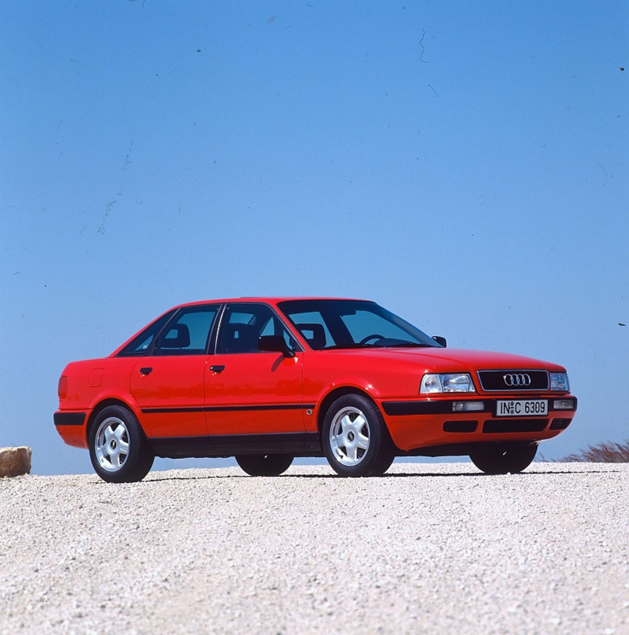 Audi 80 ▻ Alle Generationen, neue Modelle, Tests & Fahrberichte