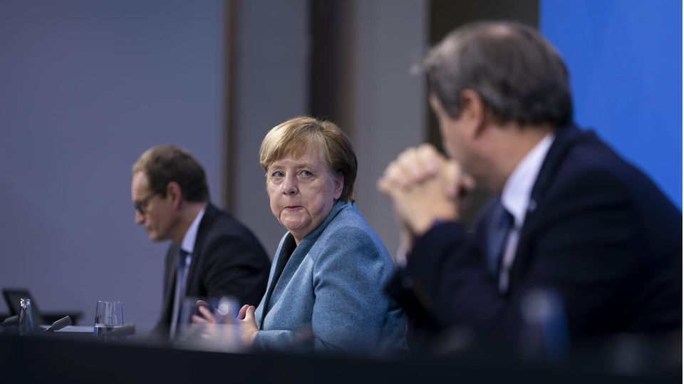 Berlins Regierender Bürgermeister Michael Müller, Bundeskanzlerin Angela Merkel und Bayerns Ministerpräsident Markus Söder