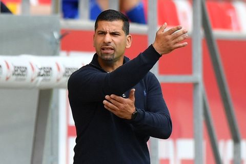 Dimitrios Grammozi soll neuer Schalke-Trainer sein