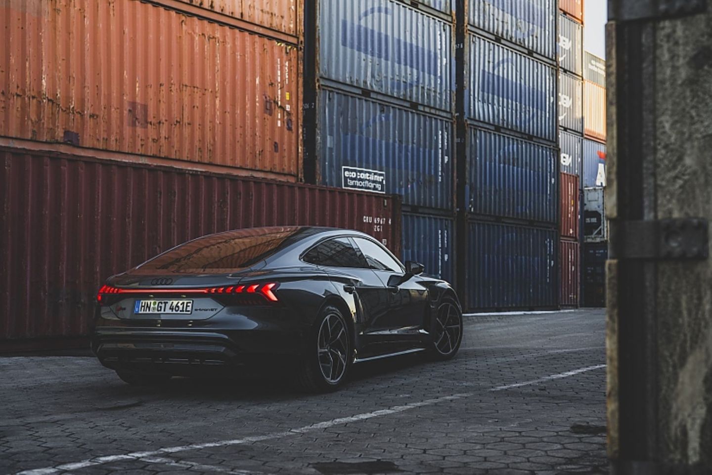 Auch der Audi e-tron GT ist aufgrund der Dreikammer-Luftfederung komfortabel