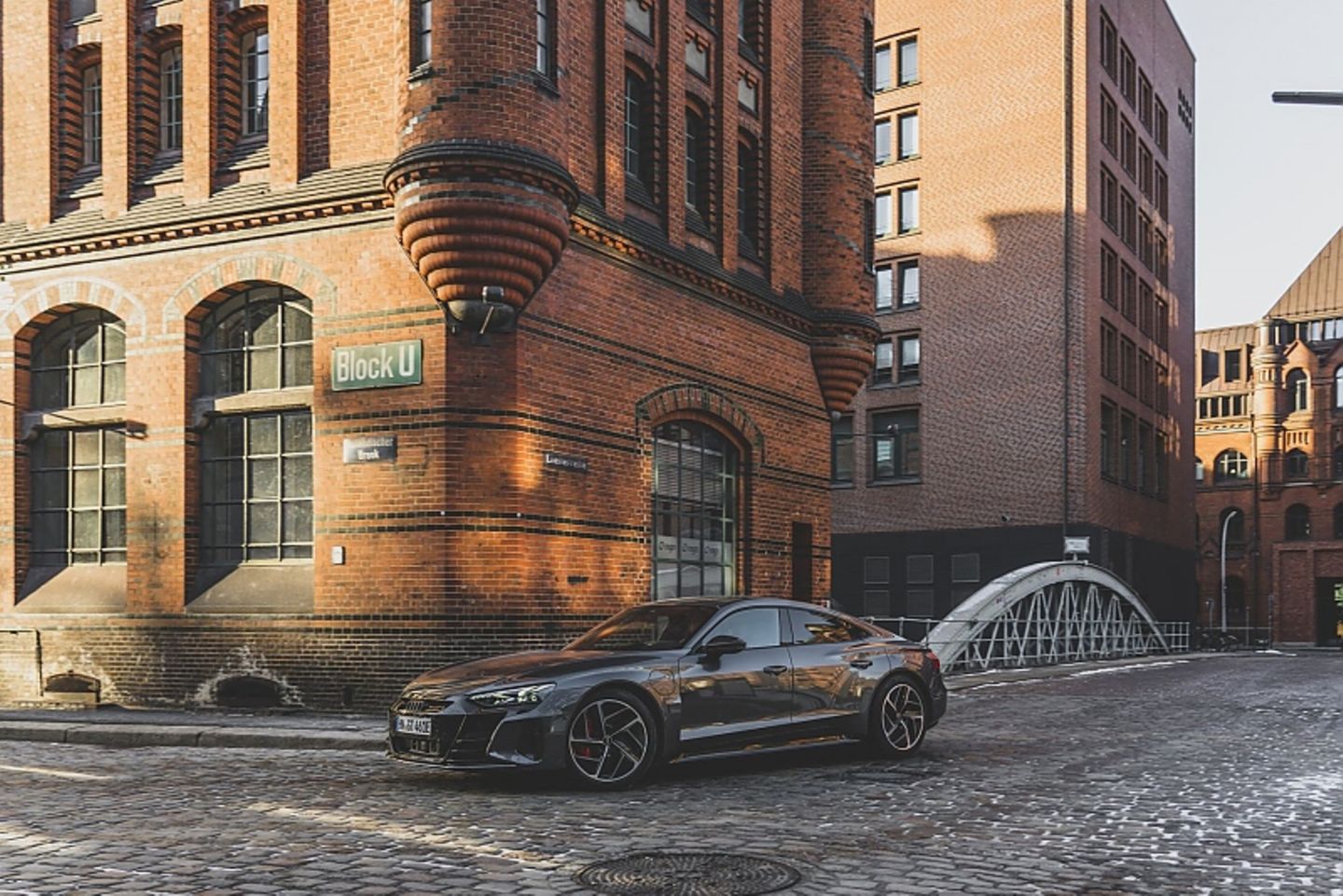 Die Batterie hat eine Kapazität von 93,4 kWh