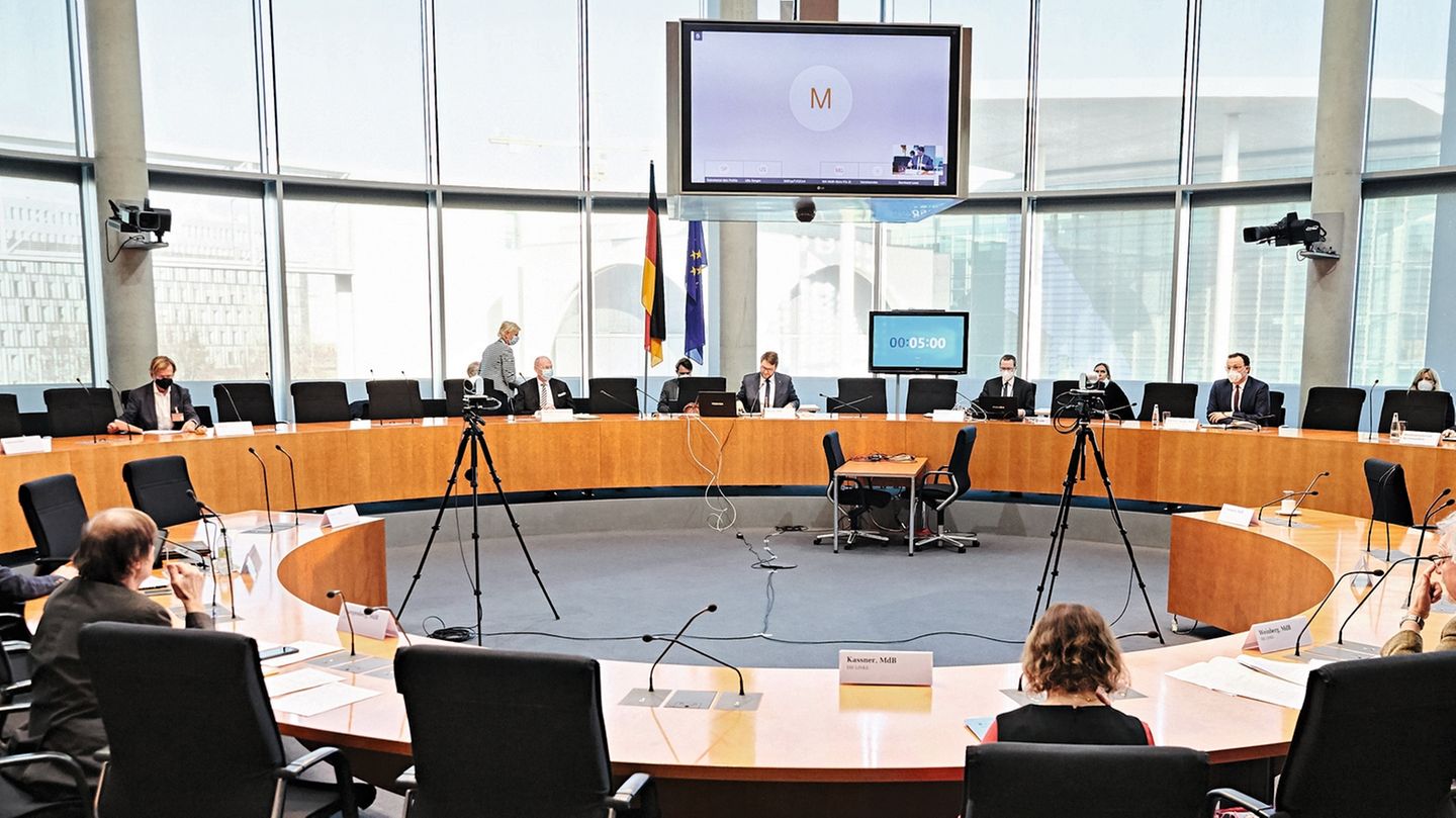 "Pflege in Würde": Nach der Anhörung im Bundestag: So geht es weiter mit der Pflege-Petition
