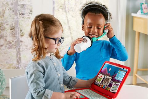 Mit dem "My Home Office"-Set von Fisher-Price können Kinder das Arbeiten von zu Hause nachahmen. 