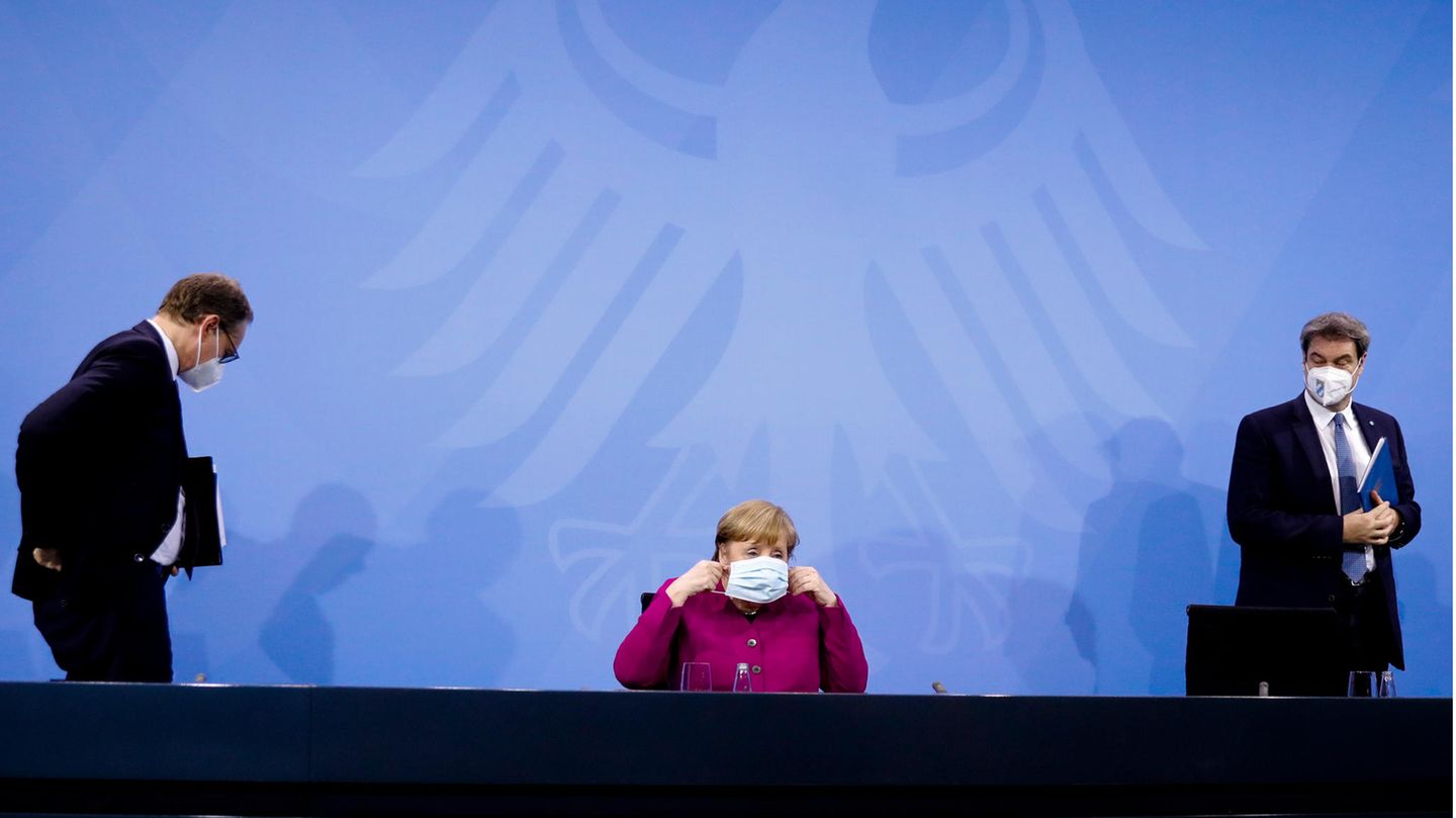 Michael Müller, Angela Merkel und Markus Söder nach den Beratungen zum Coronavirus
