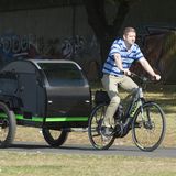 Für schmale Radwege in der Stadt sind diese Hänger nicht gemacht