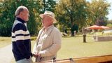 Die Ermittlungen von Elling und Mendt werden immer wieder torpediert. Im Hintergrund zieht Klaus-Dieter Turn (Michael Mendl) die Strippen. Er setzt den schmierigen LKA-Beamten Bernd Peters (Jörg Schüttauf) auf die beiden Ermittler an.