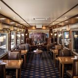 Einer der beiden Aussichtswagen. Seit 1923 verkehrt der Blue Train, der zu den luxuriösesten Zügen der Welt gehört.